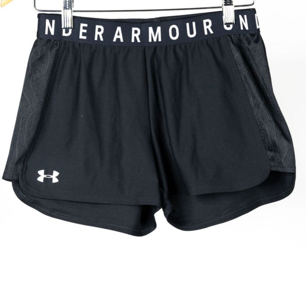 Ladies Under Armour Loose Fit Shorts  Size- Small
